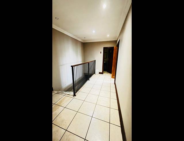 640M² OFFICE FOR SALE IN MORELETA PARK